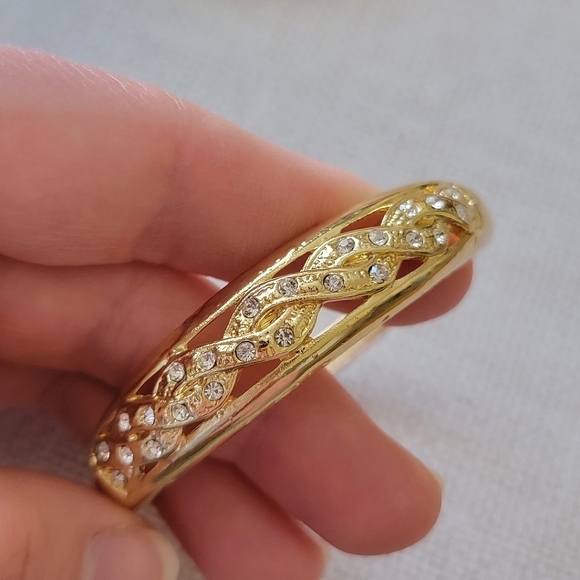 Gold Rhinestone Twisted Hinged Bracelet - Picture 1 of 13